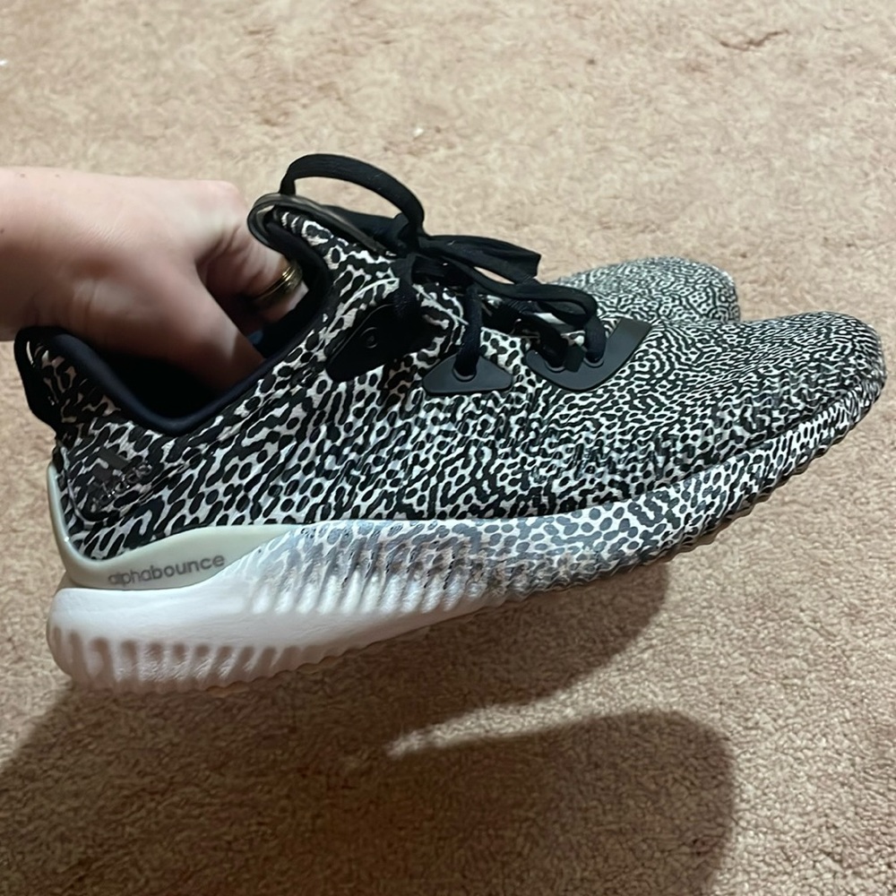 Adidas Bounce Shoes